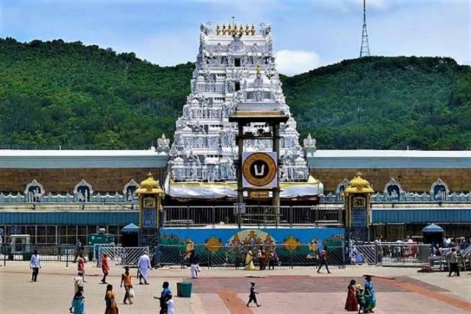 Tirupati Balaji Temple in Tirumala, Andhra Pradesh — famous Indian temple architecture